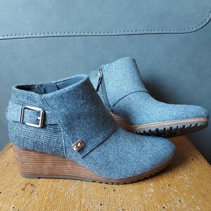 Dr. Scholls Sustainable Comfort Grey Zip Ankle Boots - Size 9M